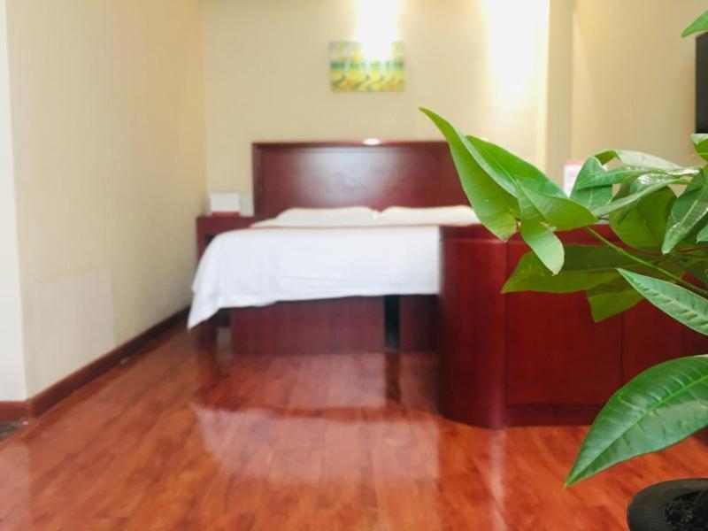 Greentree Inn High Tech Changzhi Road Subway Station Business Hotel Taiyuan  Exterior foto